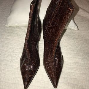 Lightly worn Nine West leather midi boots